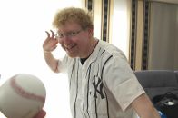 He knows how to play with balls.